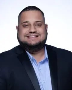 duraplas-adrial-sastre-headshot-2