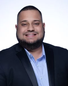 duraplas-adrial-sastre-headshot-2